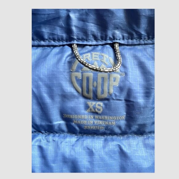 REI Co-op Men's Blue Down Puffer Vest Size XS Insulated Outdoor Activewear - Picture 2 of 7